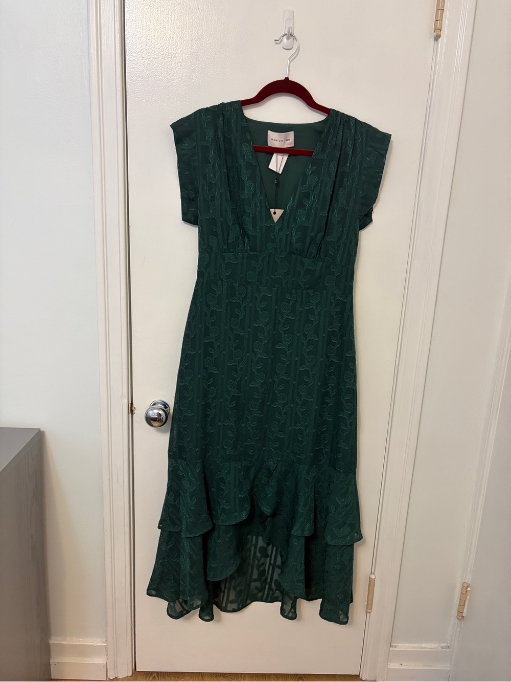 Evadora | Green Midi Dress w/ Textured Floral Fabric